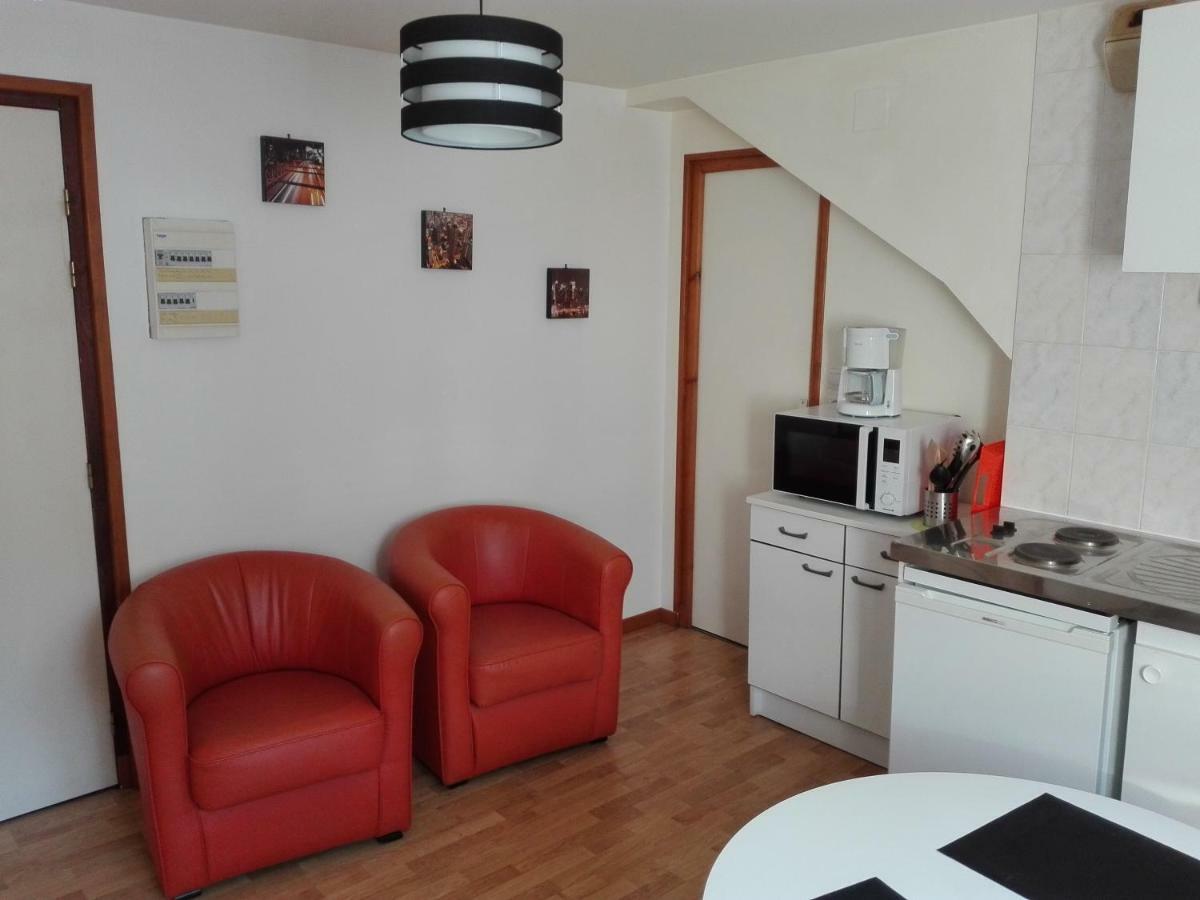 Residence Rokia Роят Екстериор снимка